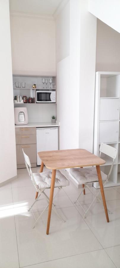 Regina'S Place Or Akiva Екстер'єр фото